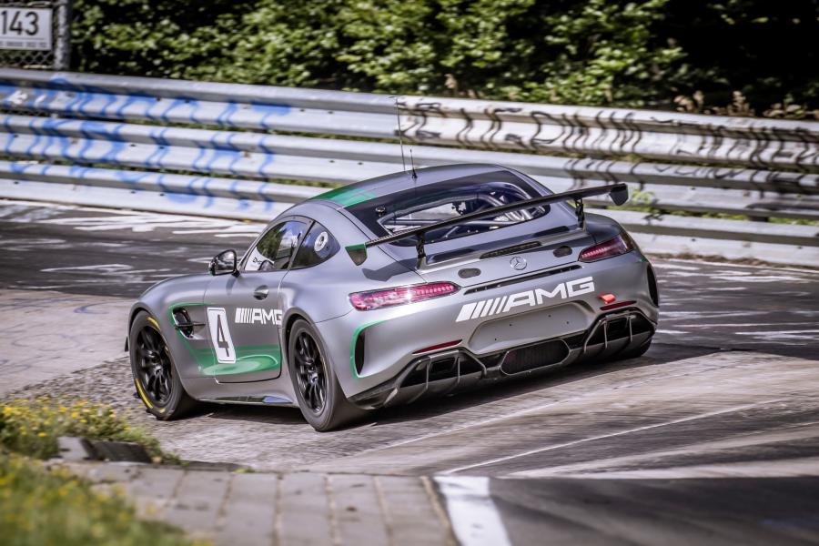 Mercedes-AMG GT4 (C190) 2017 года  (фото 13 из 43)